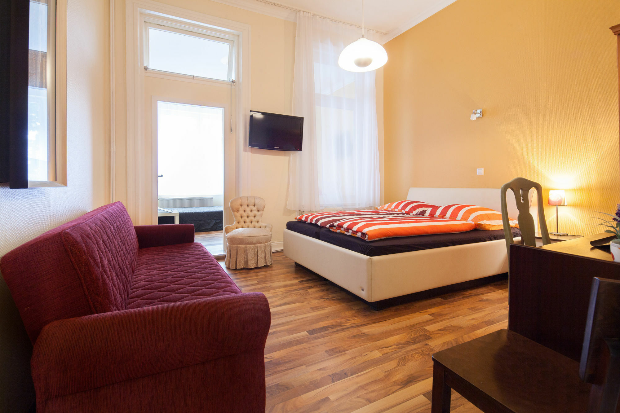 Hotel Marco Polo Hamburg-Harburg Buitenkant foto
