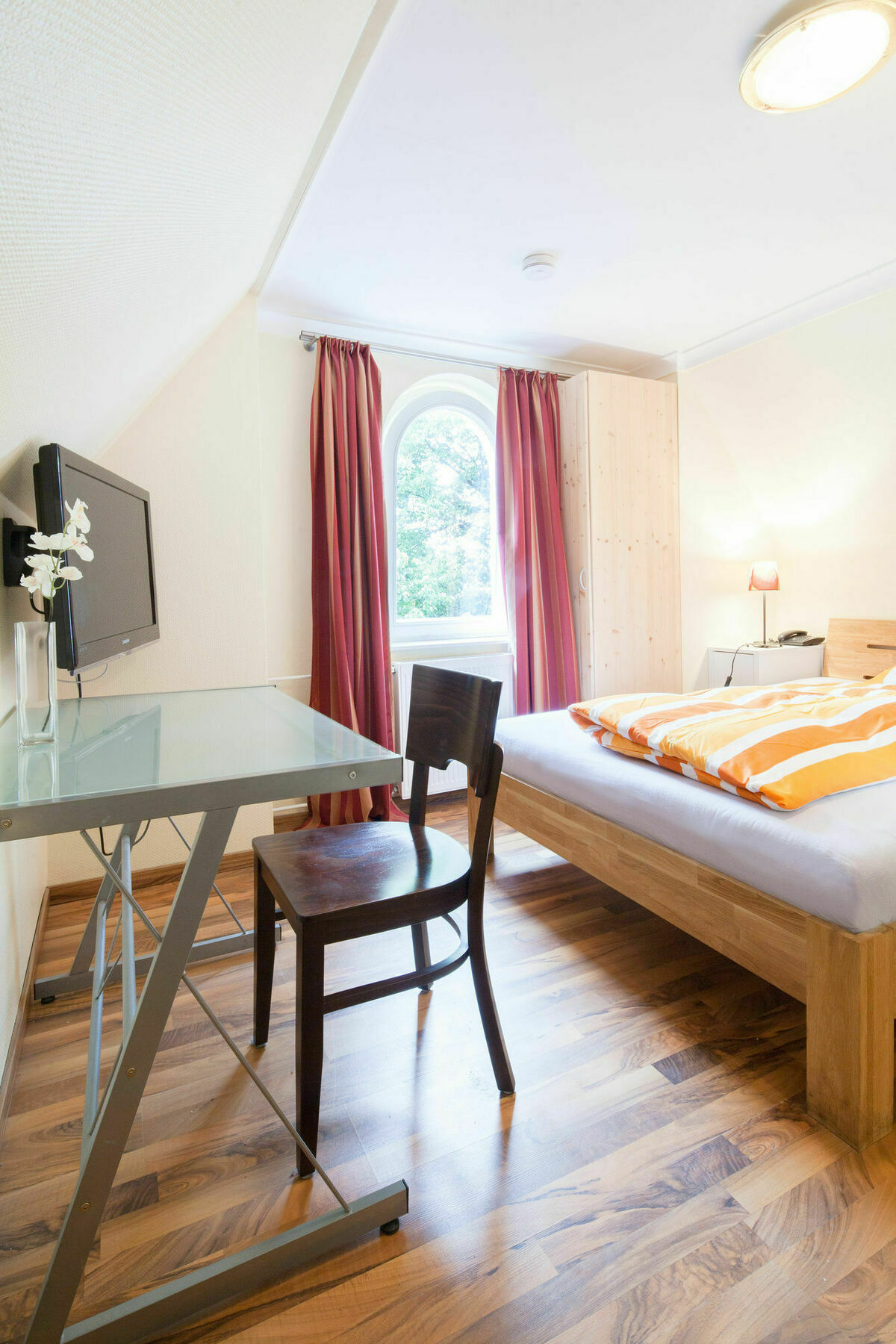 Hotel Marco Polo Hamburg-Harburg Buitenkant foto